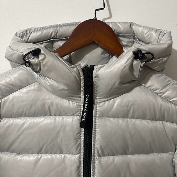Canada Goose Light Gray Puffer Jacket - Picture 2 of 12